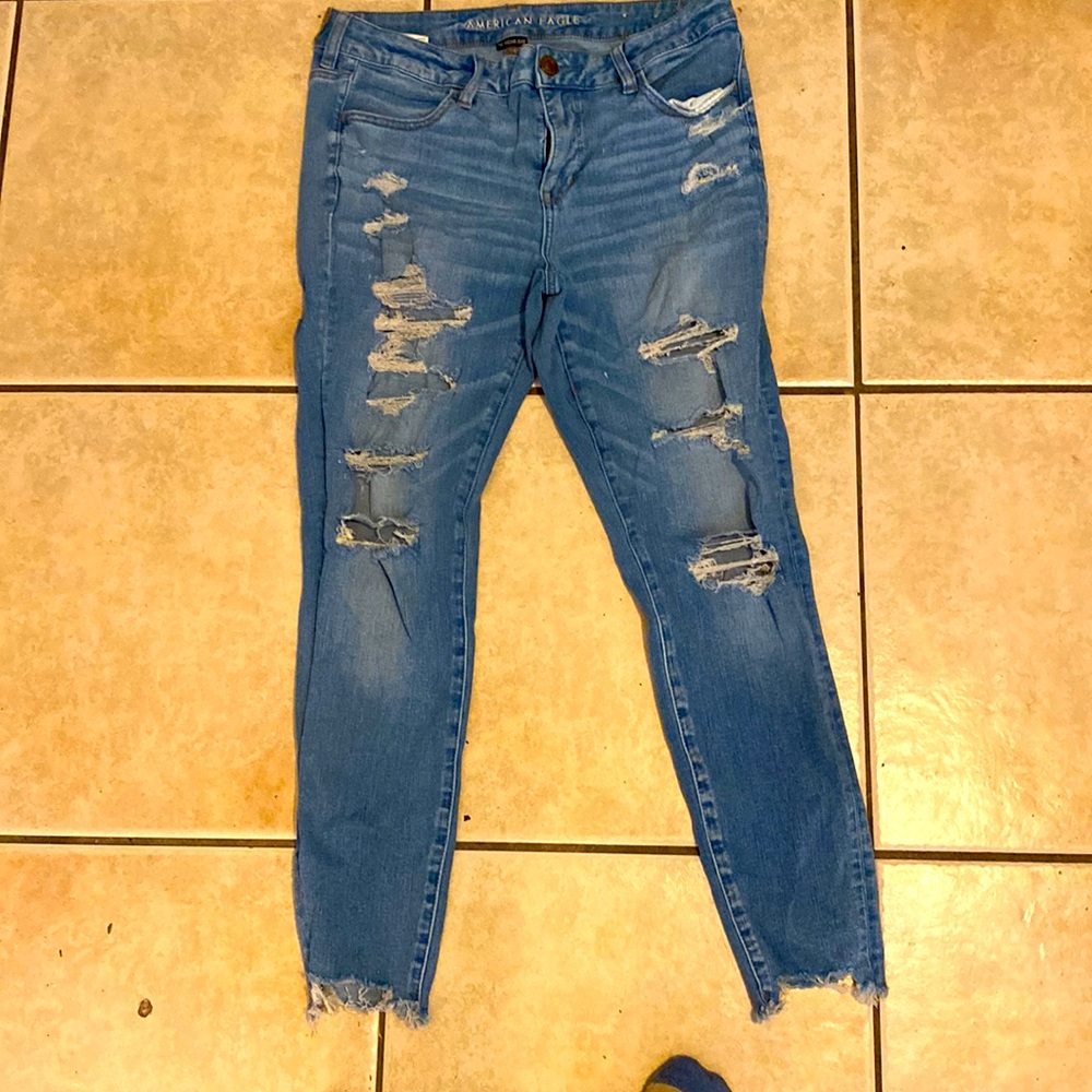 American Eagle jeans that are ripped style